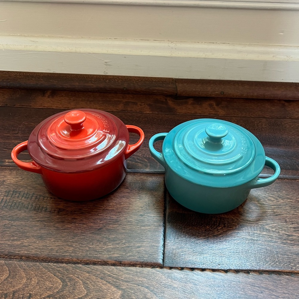 Le Creuset Mini Cocotte Set NWOT
